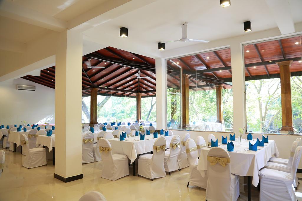Grand Kalundawa - Dambulla'S Hidden Secret Hotel Exterior photo