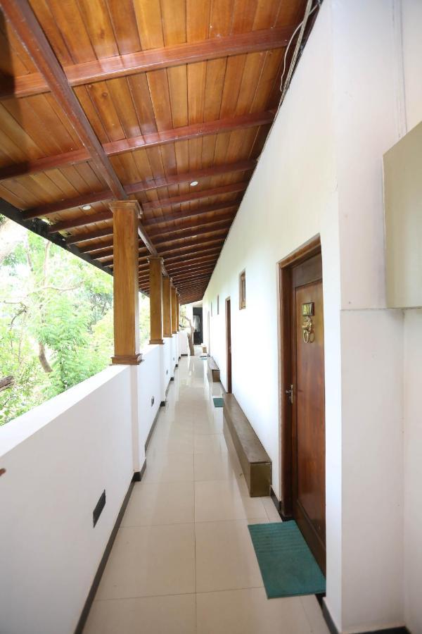 Grand Kalundawa - Dambulla'S Hidden Secret Hotel Exterior photo